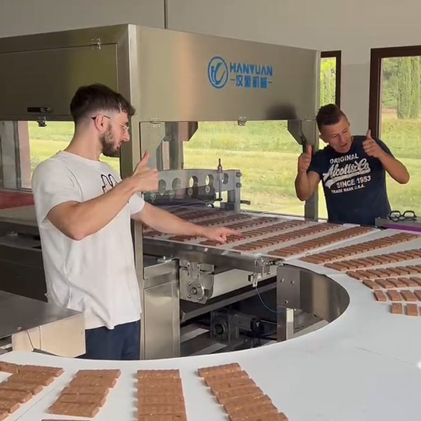 漢源機械為意大利客戶定制的谷物棒生產線順利調試完畢